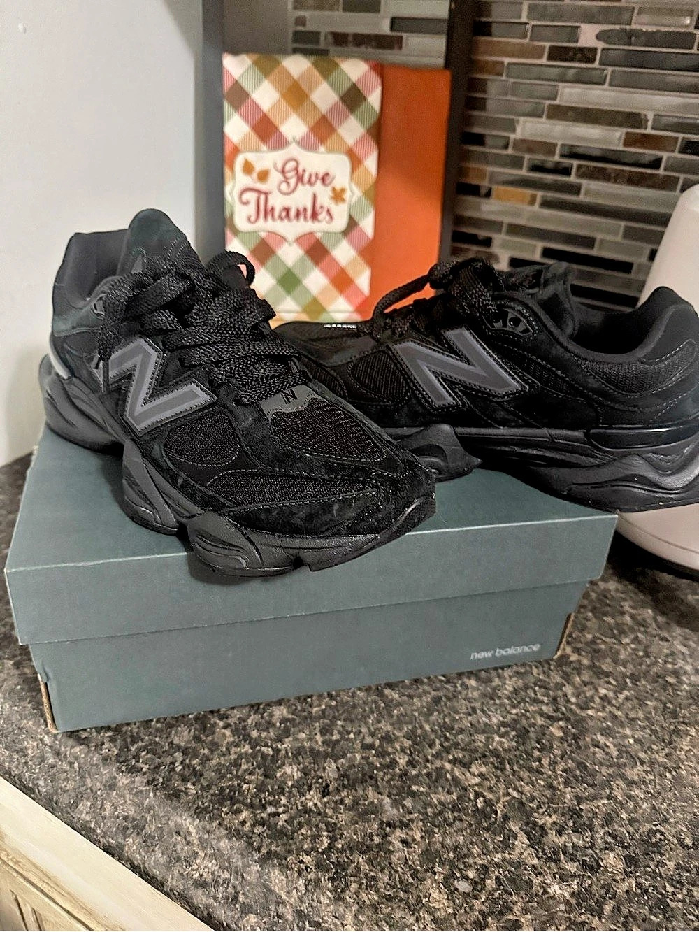 New Balance 9060 Black Sneakers US 8 D